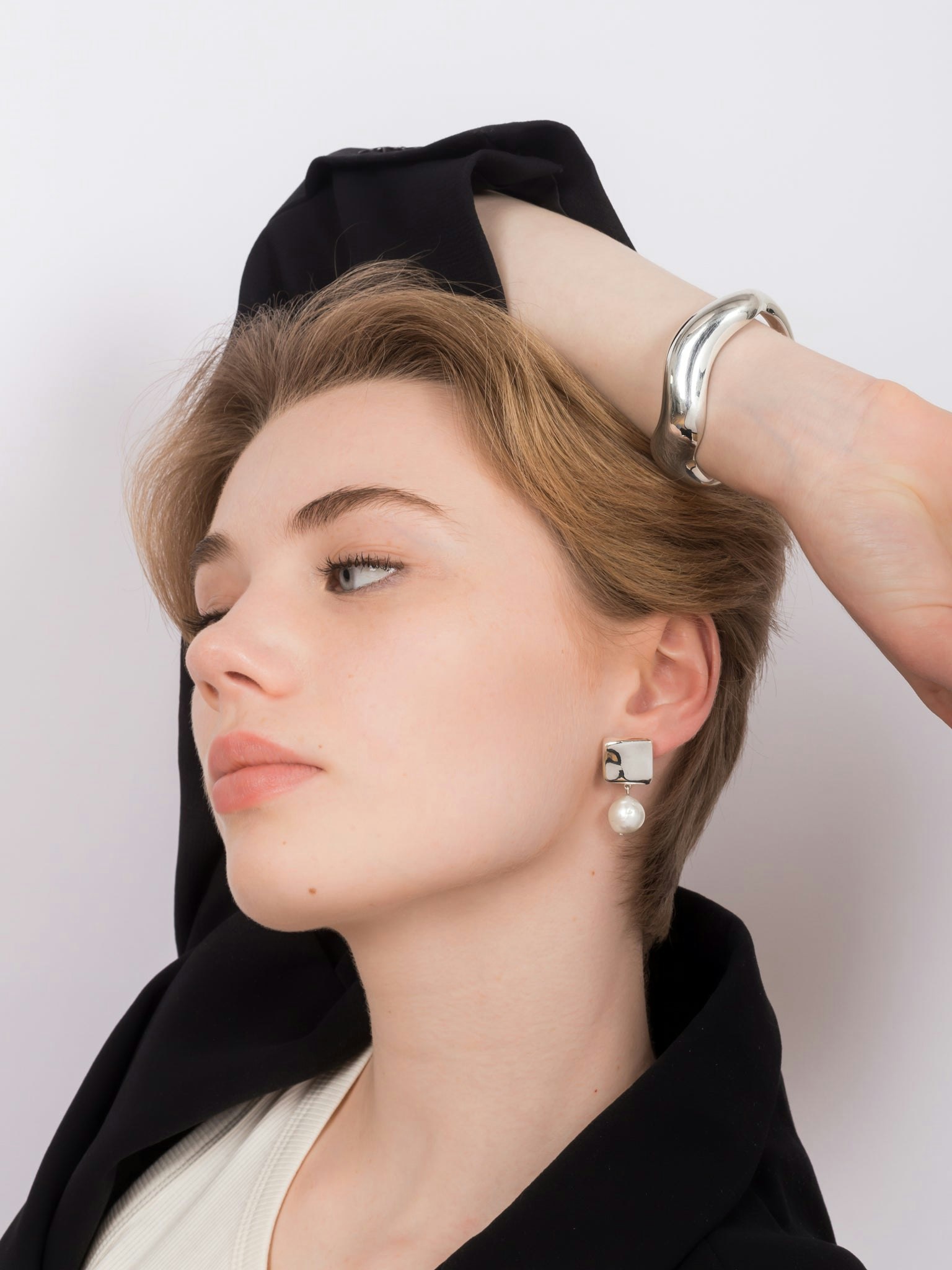 Large astrid cuff photo 2