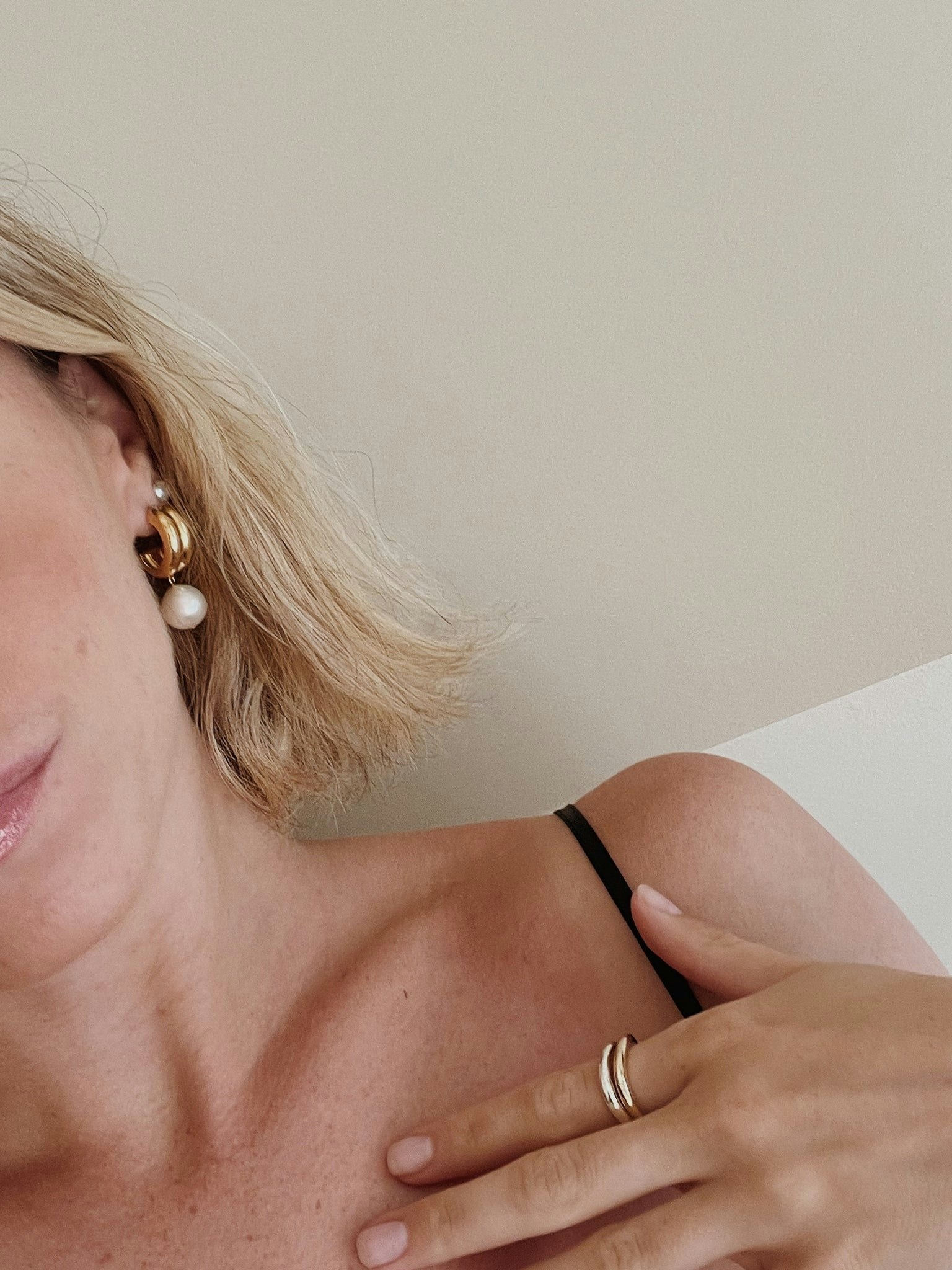 Juliette pearl earrings photo 2