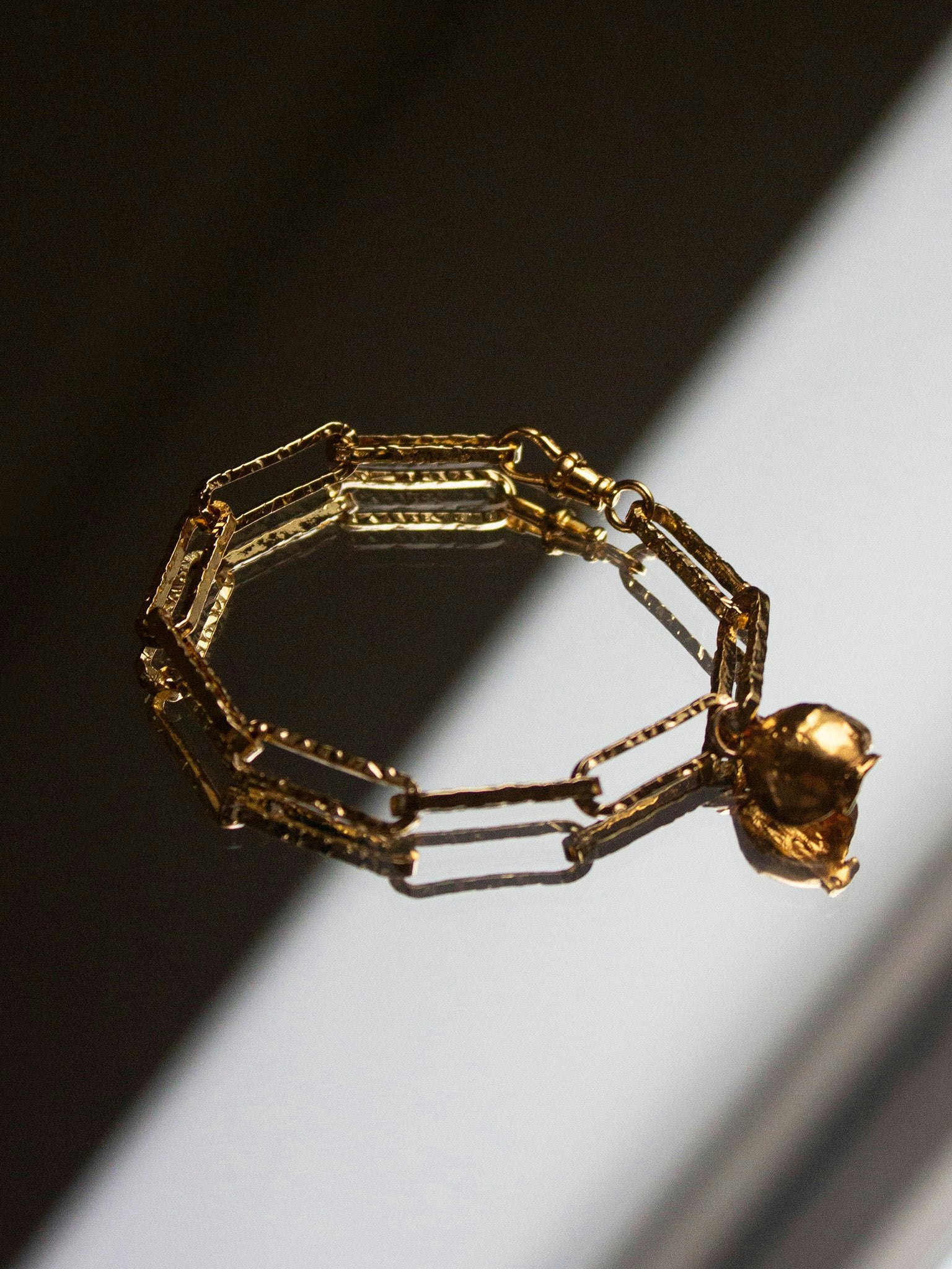 The beacon's companion bracelet photo 3