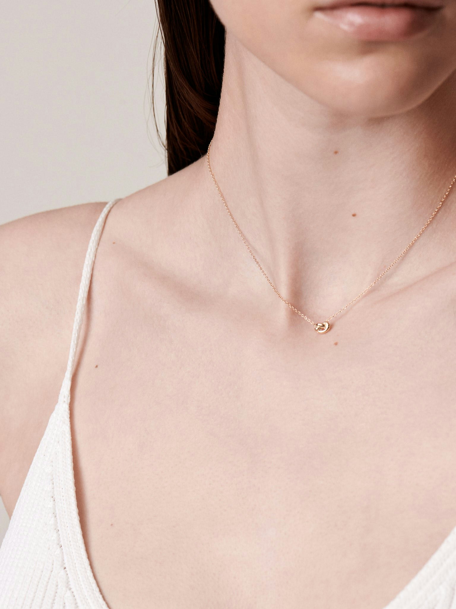 Love knot necklace photo 2