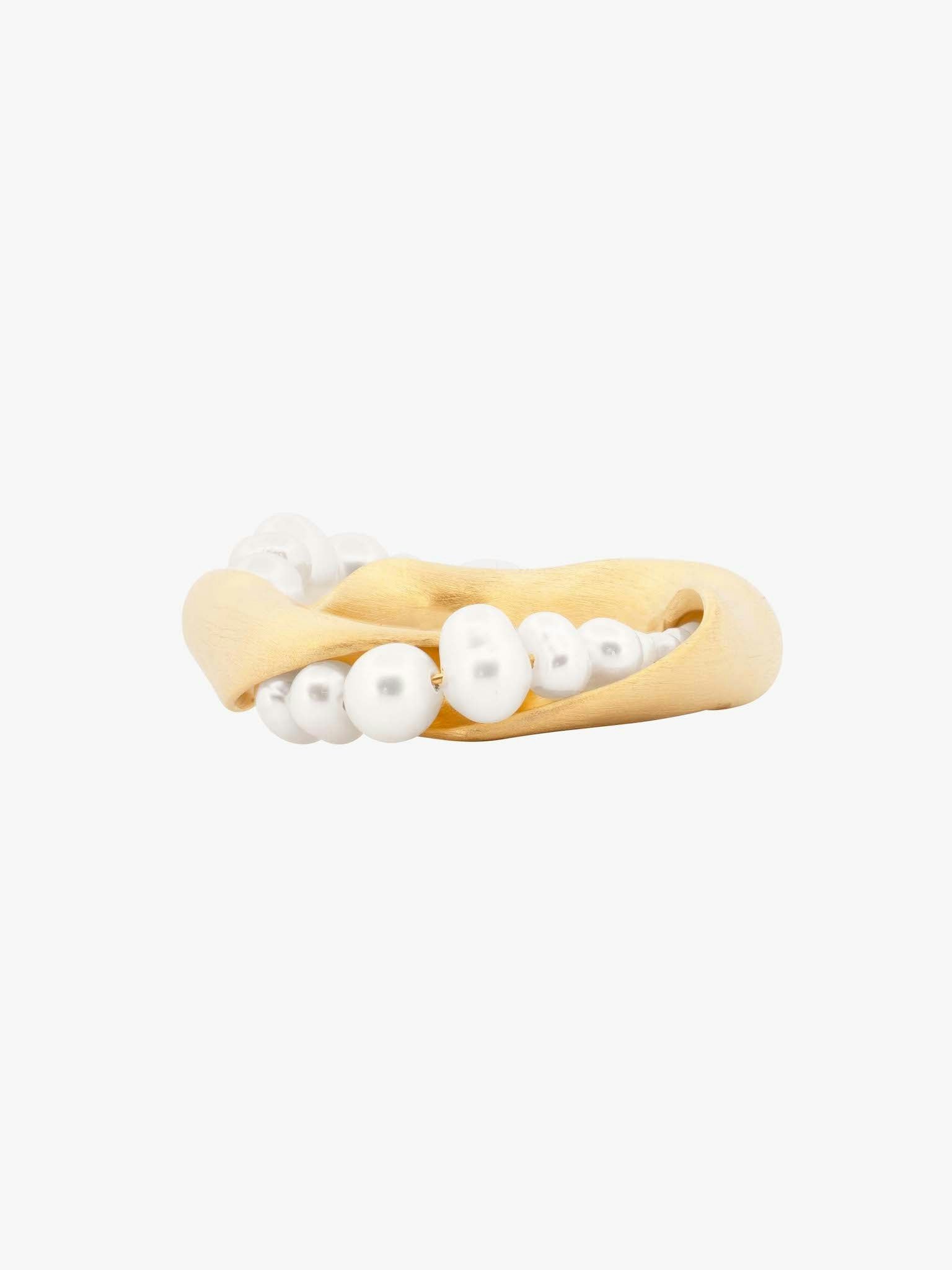 Drippity drip pearl ring photo 3