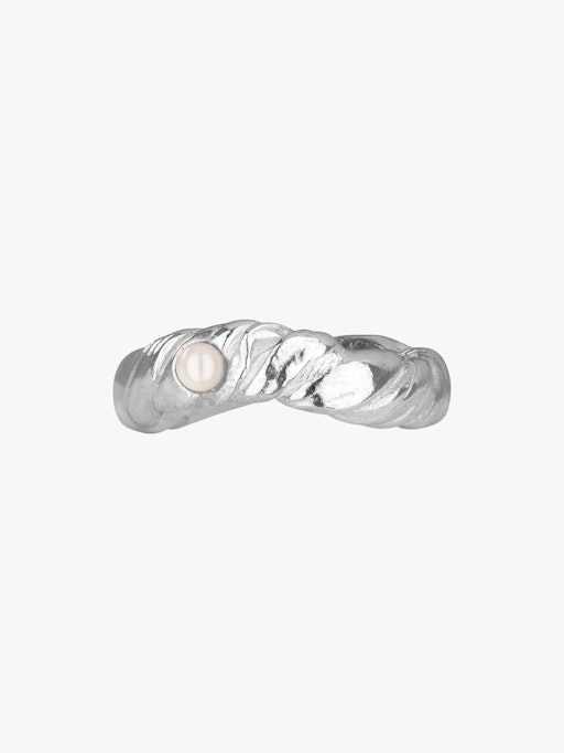 Element one pearl ring photo