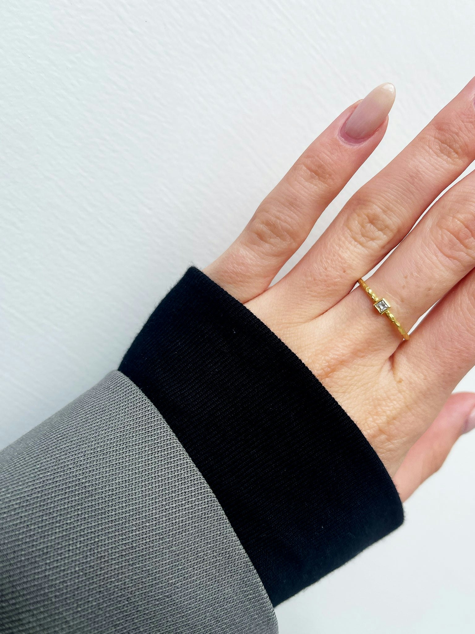 Paloma petite ring photo 4