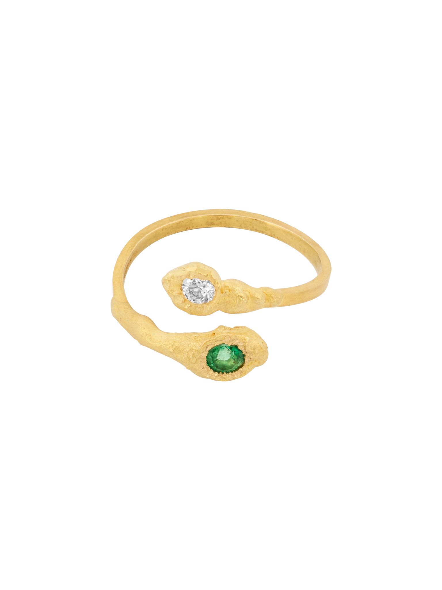 Esmeralda duo emerald and diamond ring photo 3