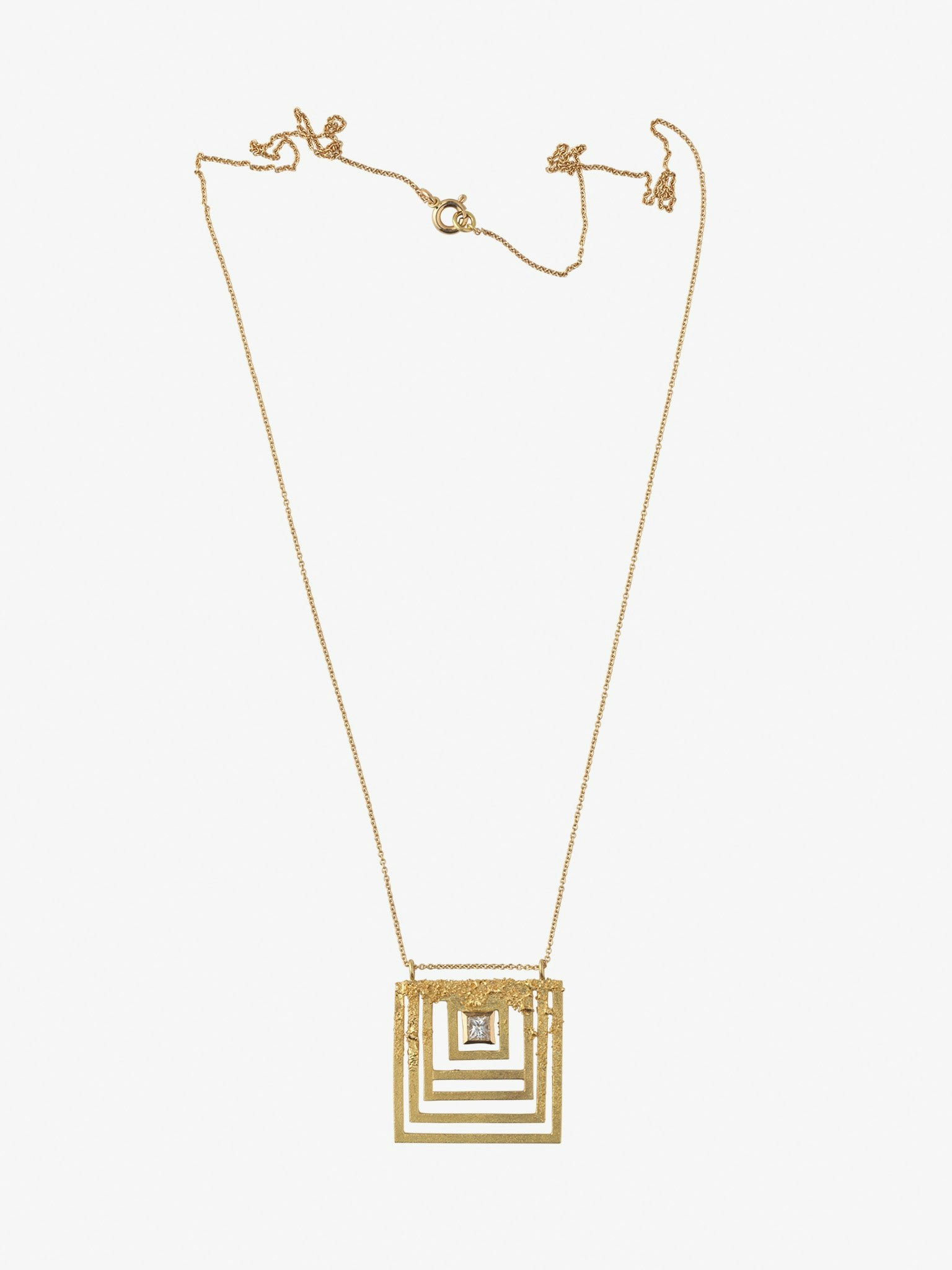 L'amore deco necklace photo 1