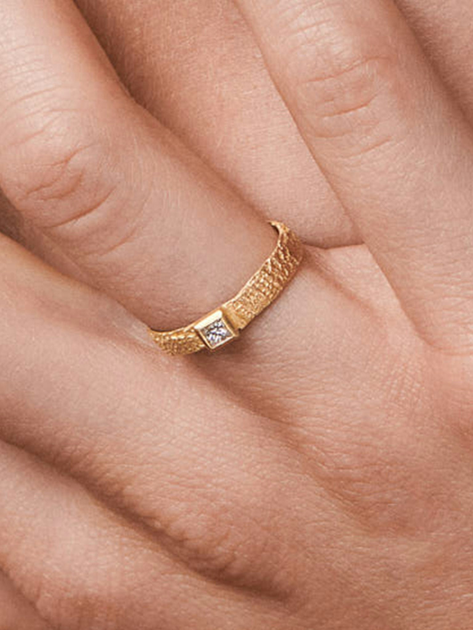 Love diamond ring photo 4