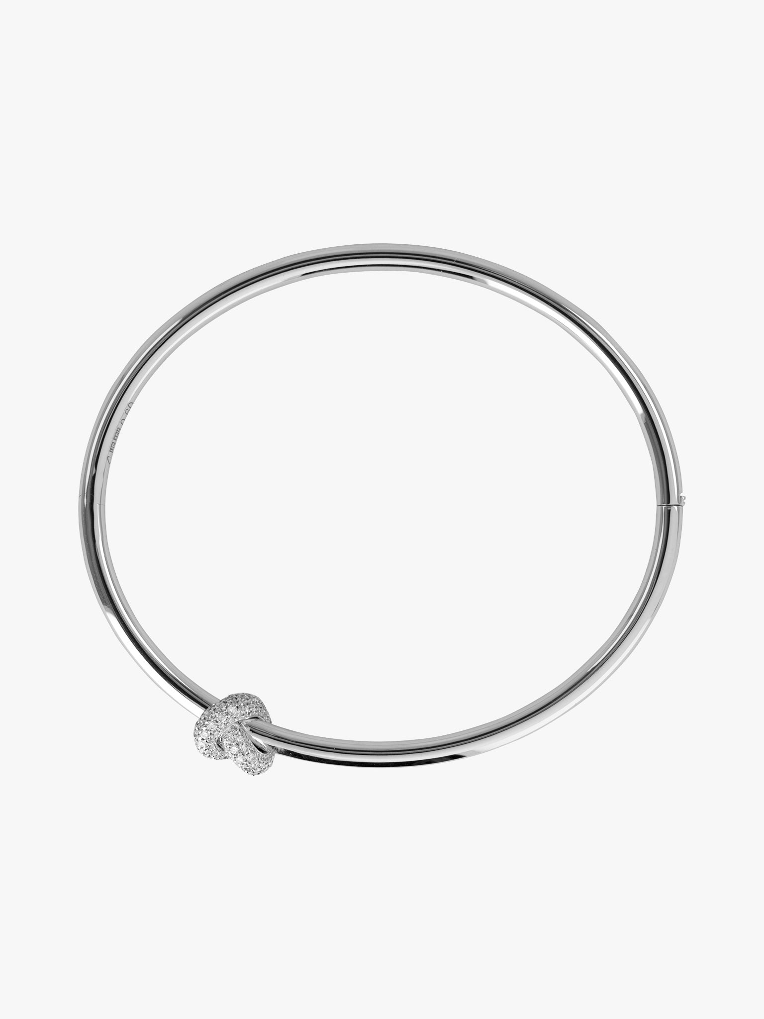 Absolutely knot pavé diamond bracelet photo 3