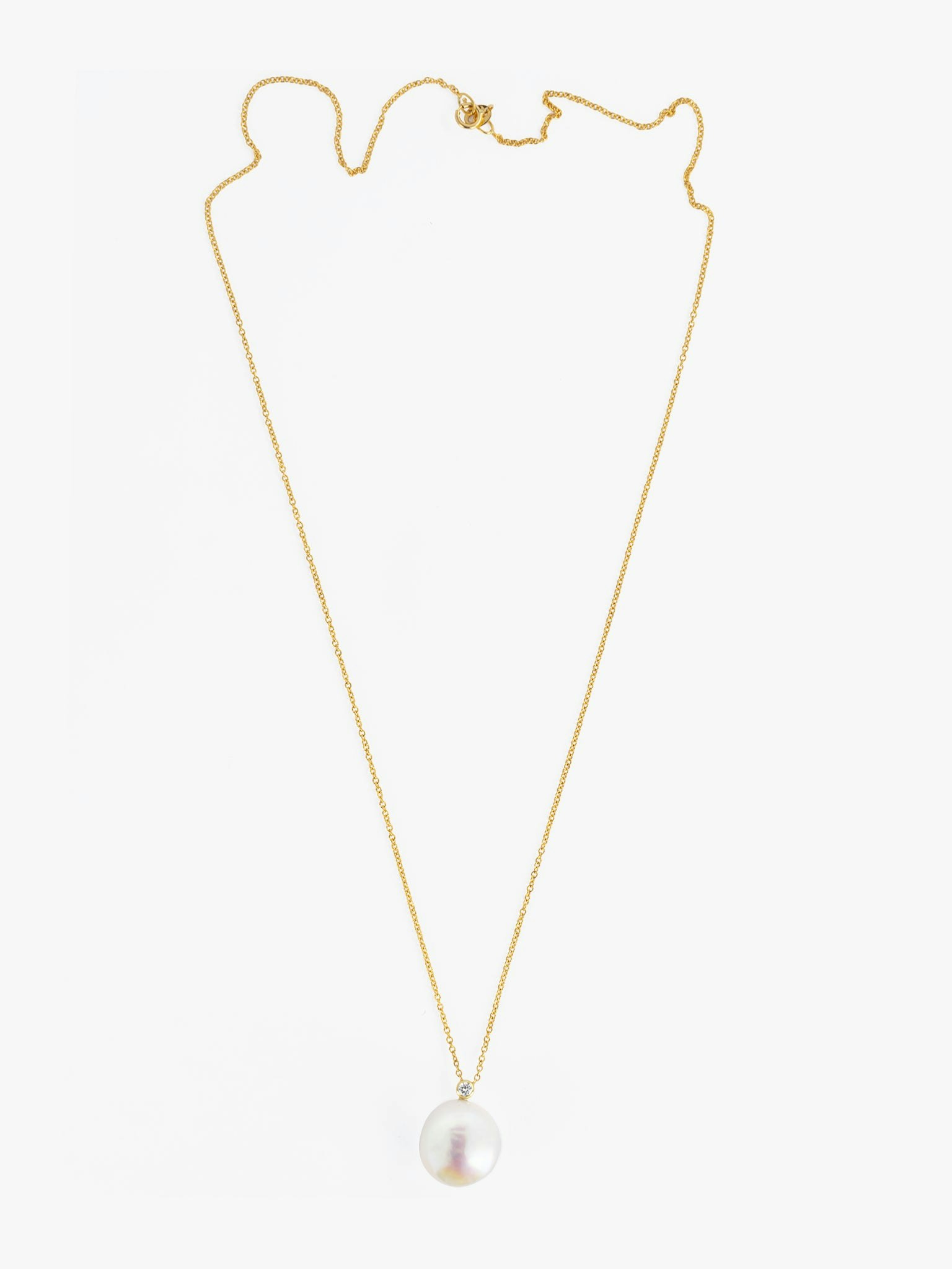 Diamond and pearl necklace photo 1