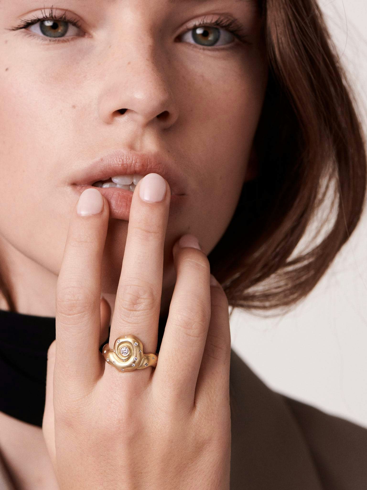 Helix diamond ring photo 2
