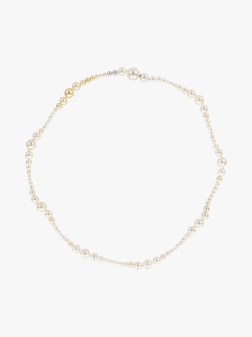 Vela pearl necklace photo