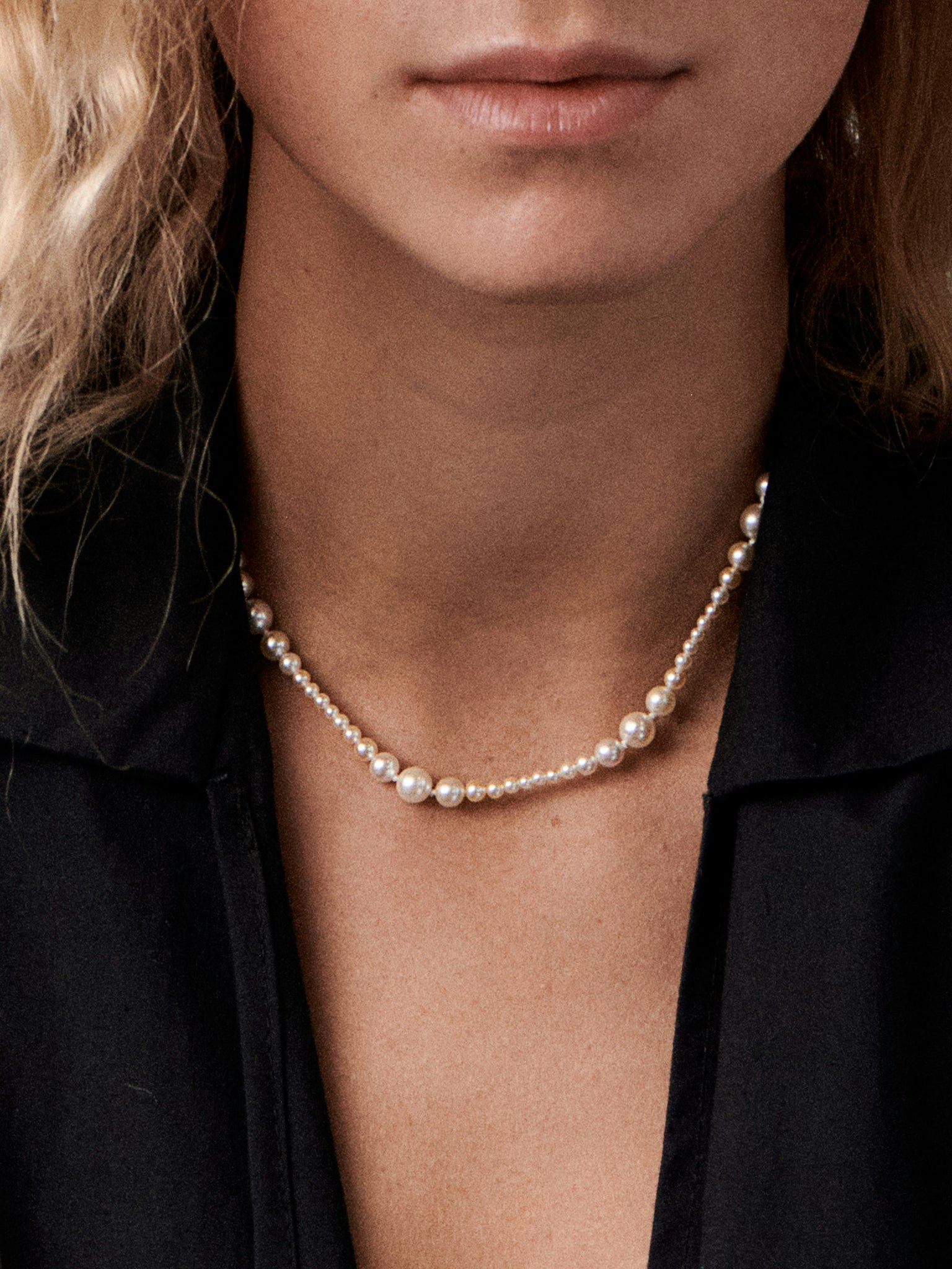 Vela pearl necklace photo 2