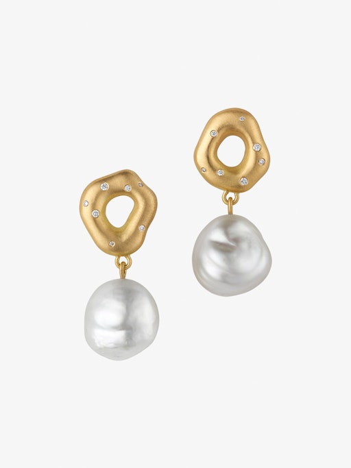 Pearl in orbit earrings photo