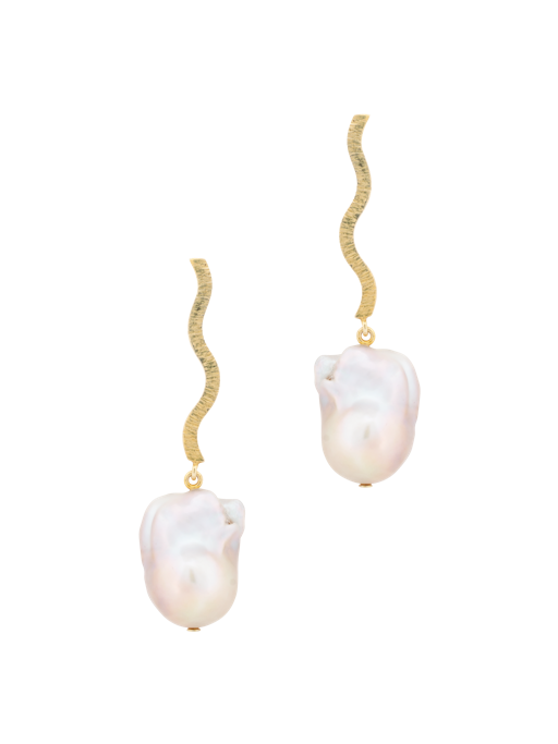 Shape baroque pearl earrings photo