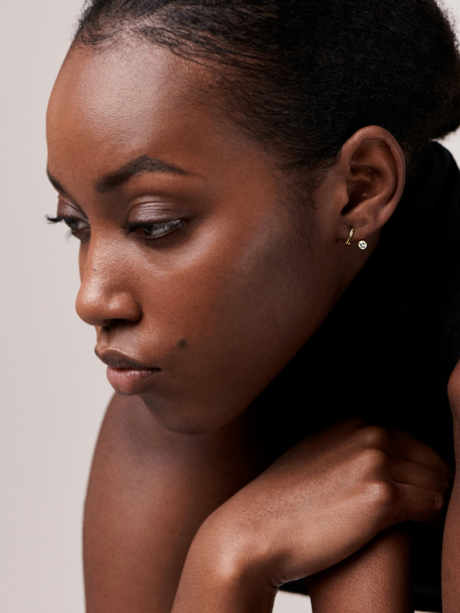 Peak diamond earring photo 2