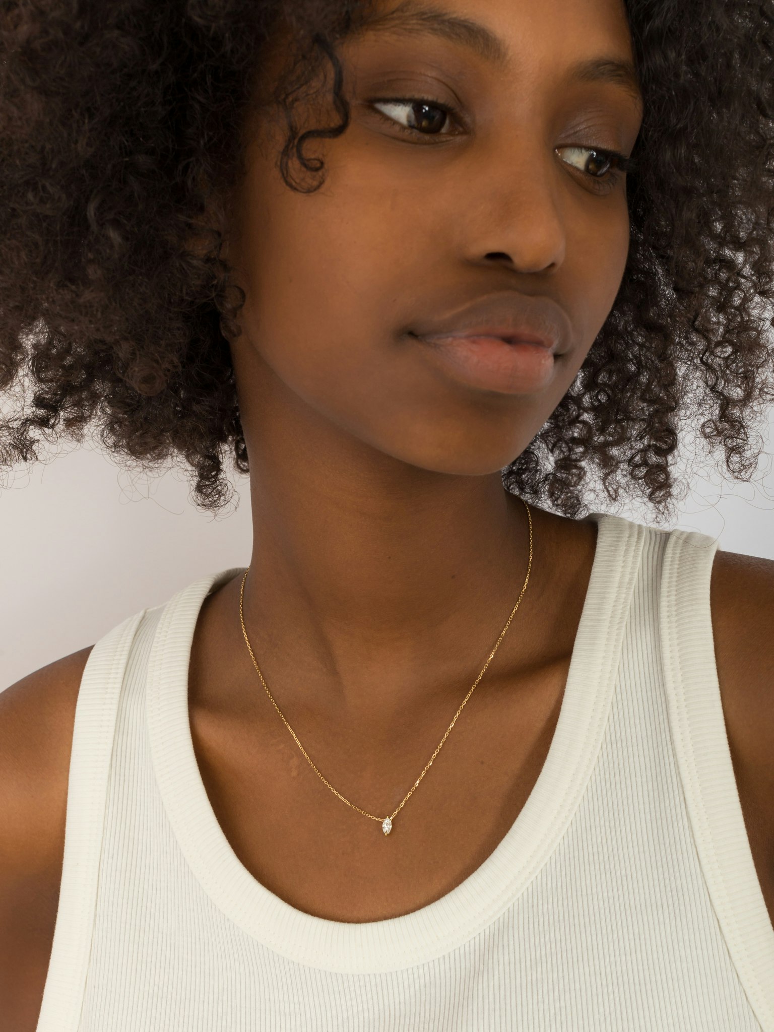 Mini marquise diamond necklace photo 2