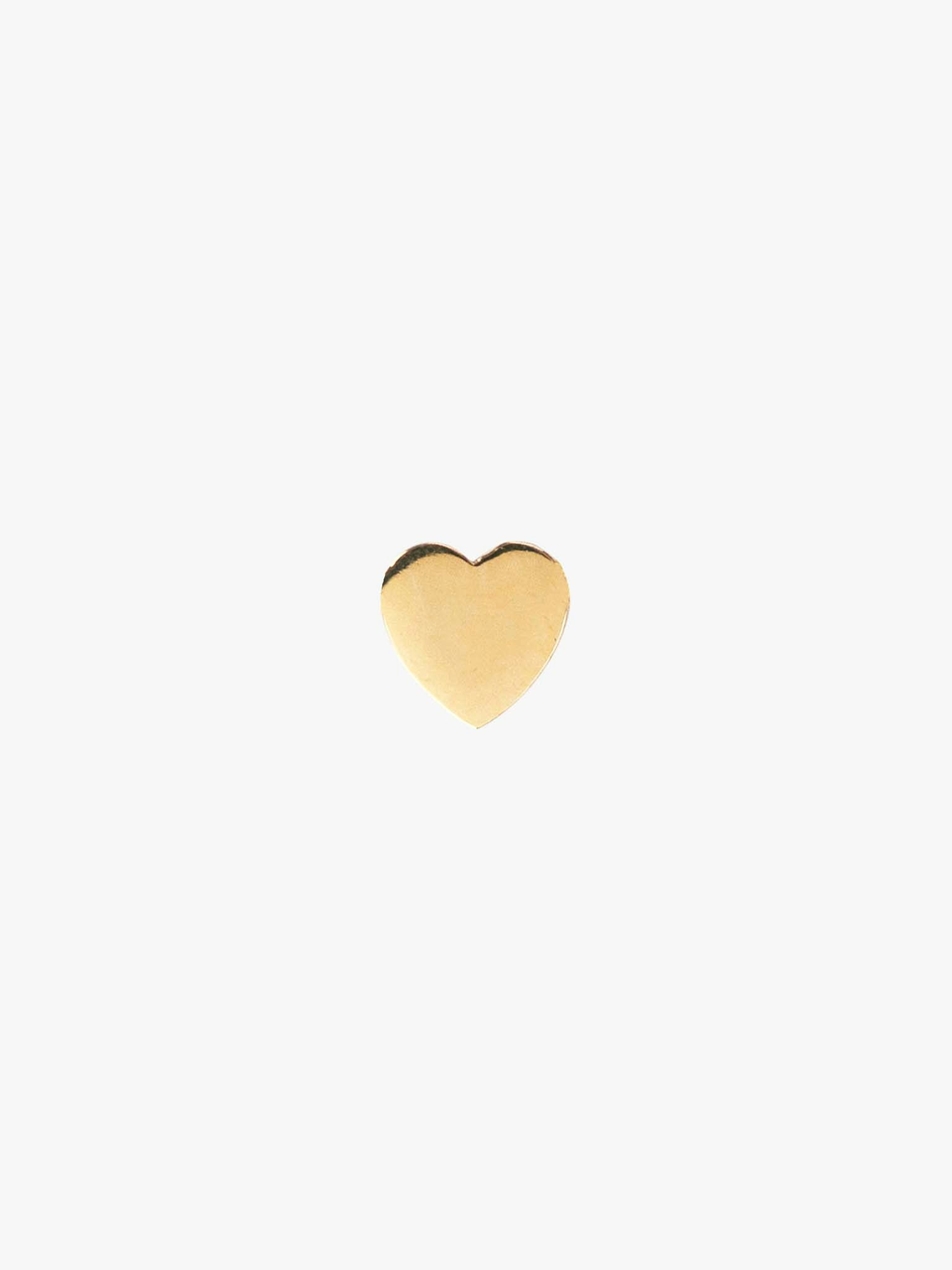 Mini mini heart stud photo 1