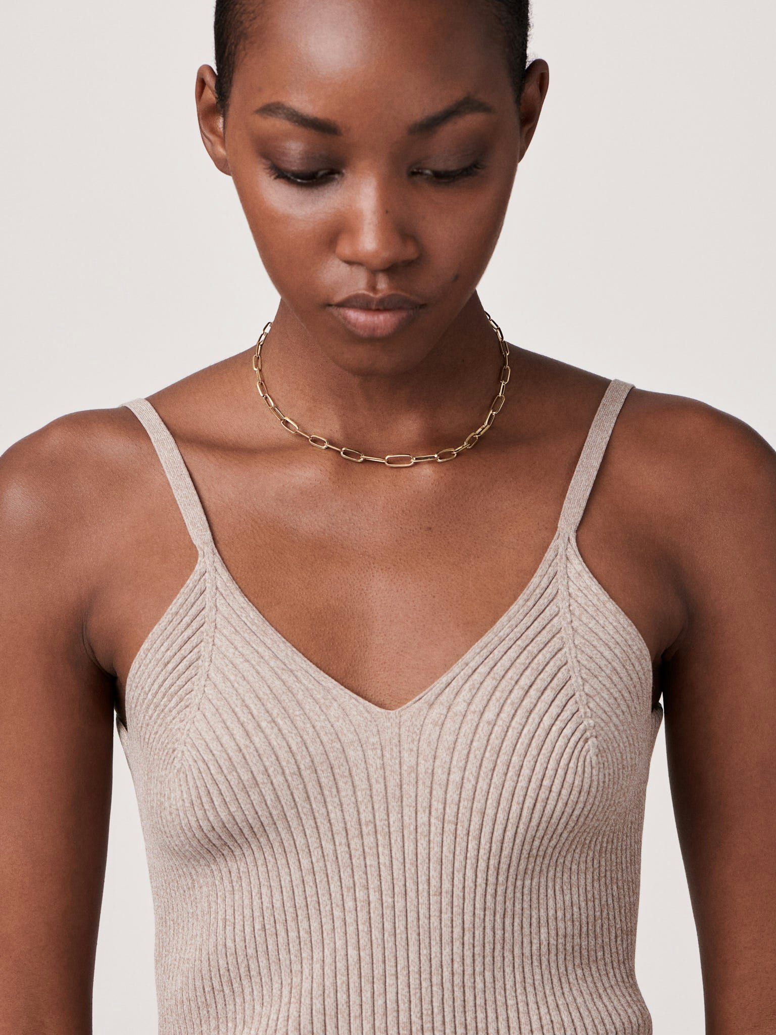 Graduating links choker photo 2