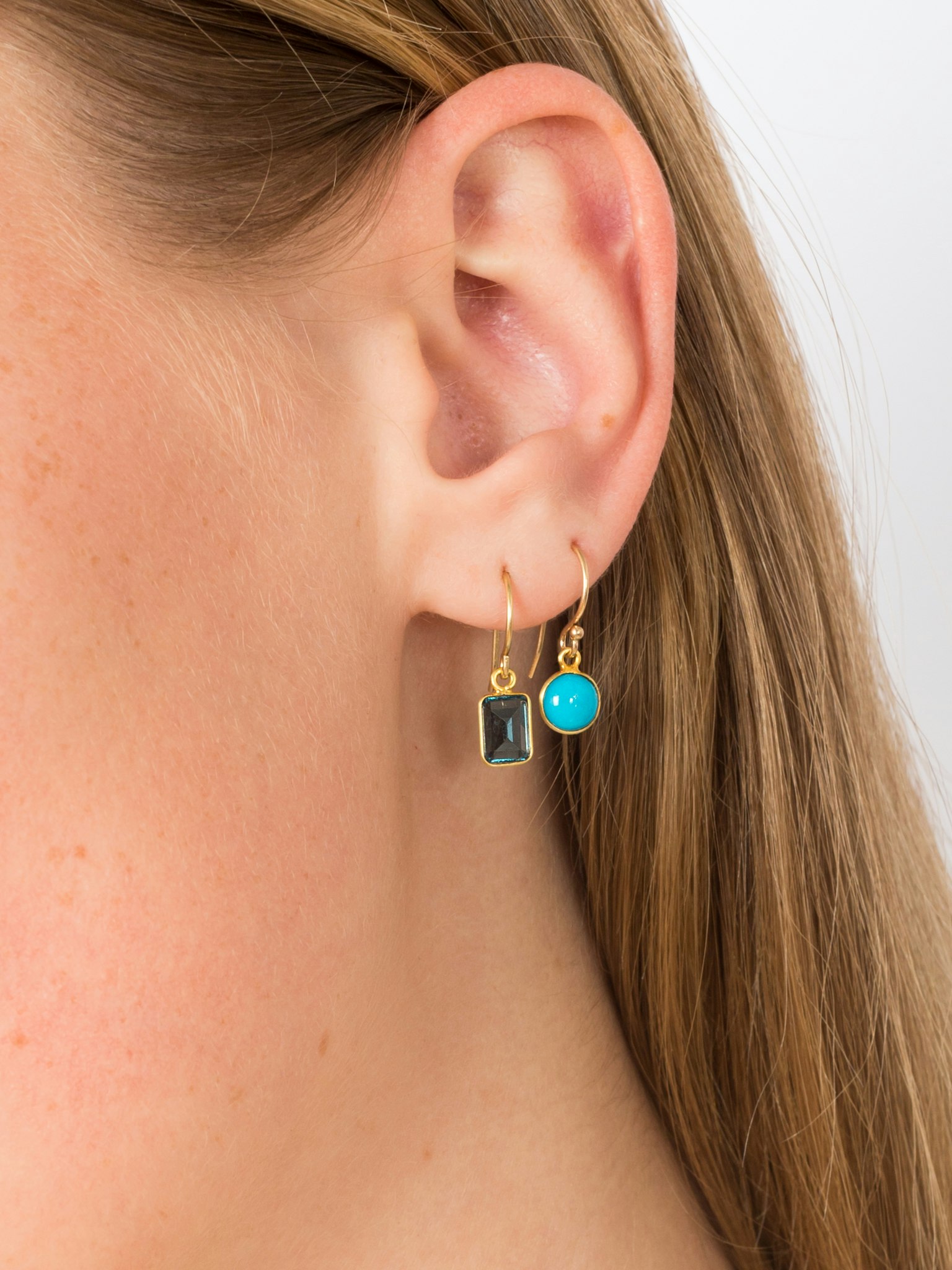 Small sleeping beauty turquoise round earrings photo 2