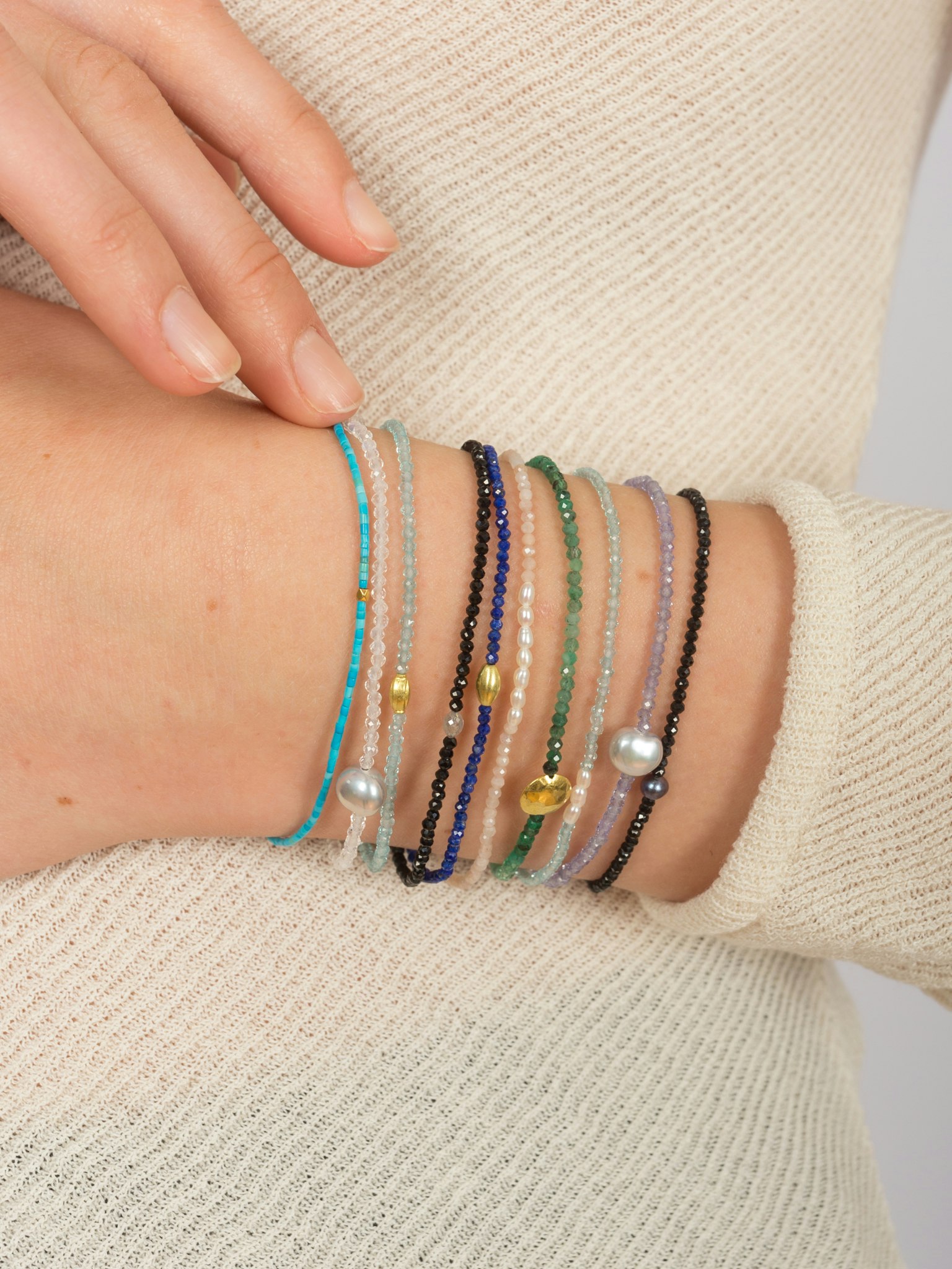 Tanzanite and pearl beaded bracelet photo 5