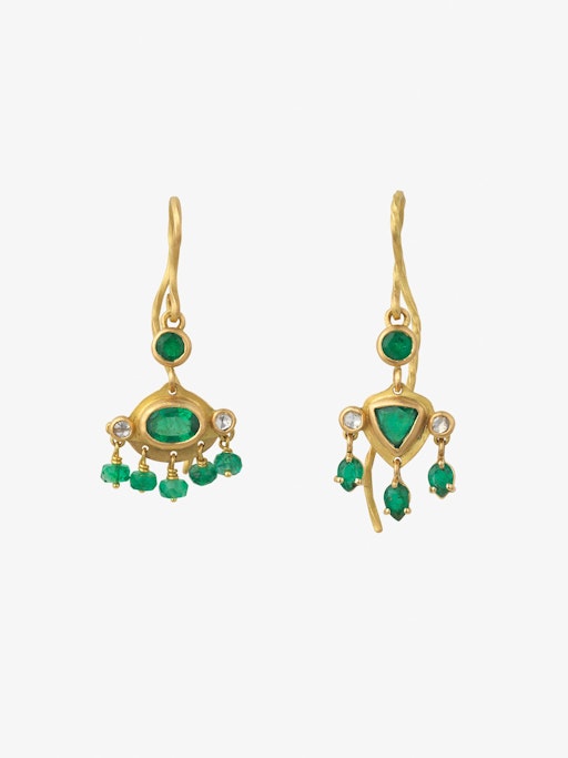 Emerald earrings photo