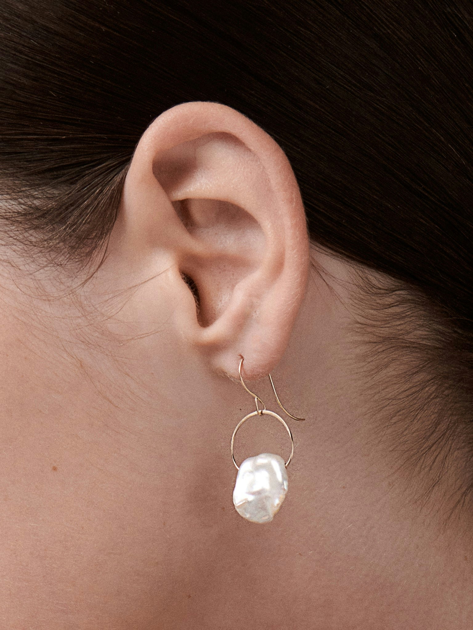 Keshi pearl drop earrings photo 2