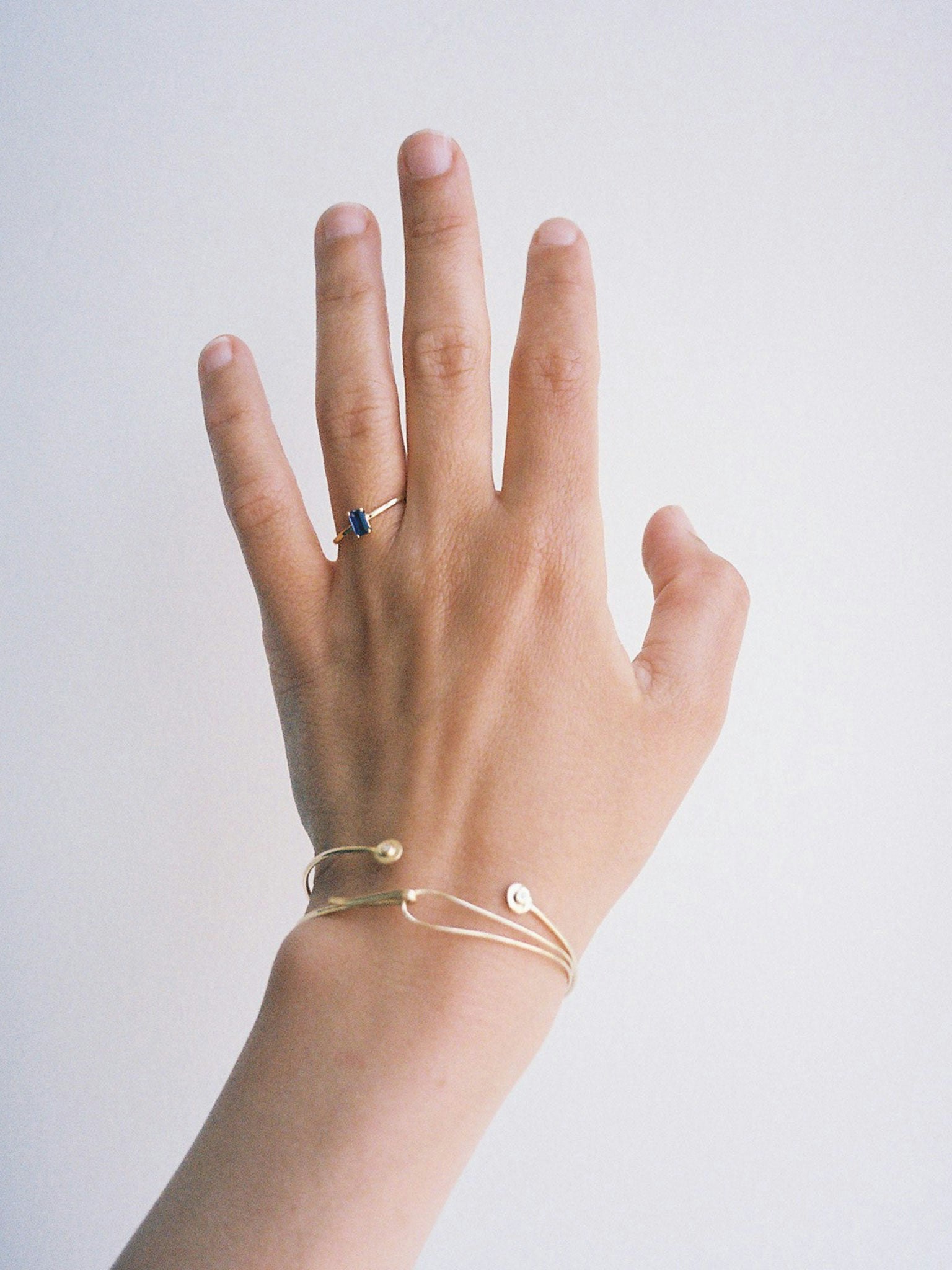 Apolline diamond bangle photo 2
