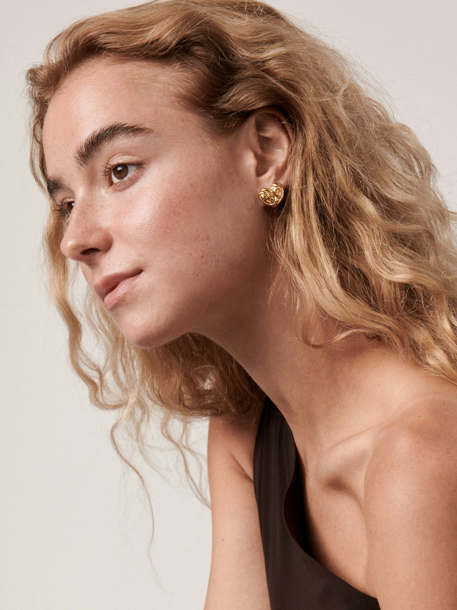Woven heart studs photo 4