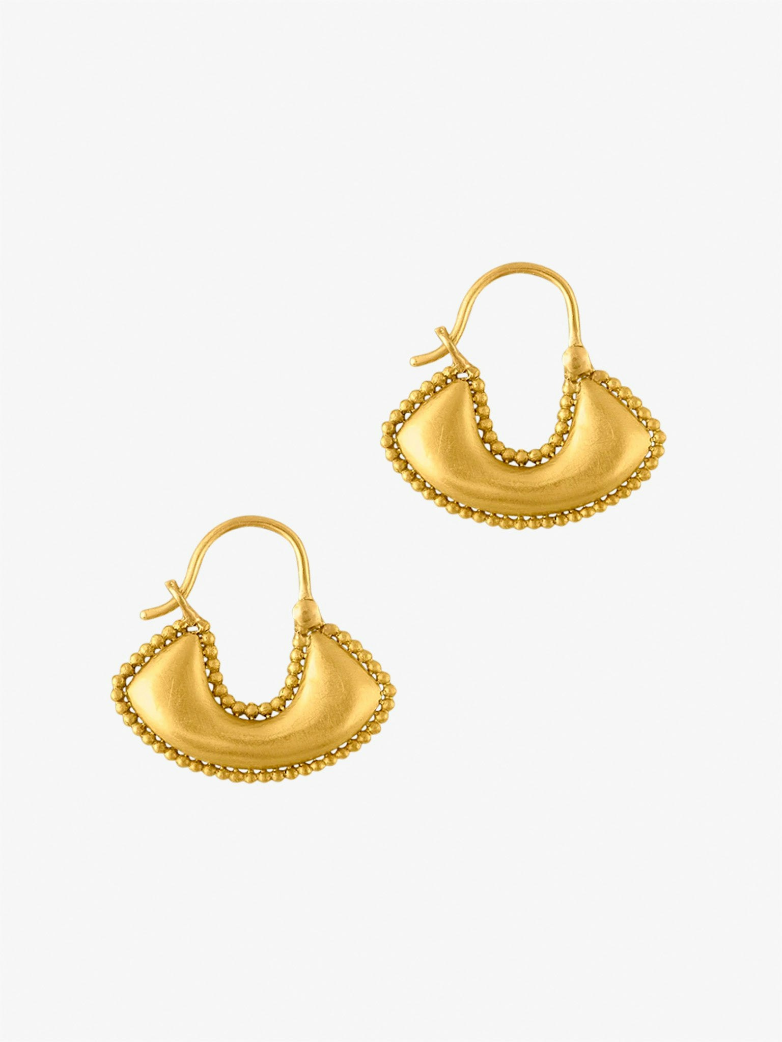 Small boat shaped hoop earrings photo 1