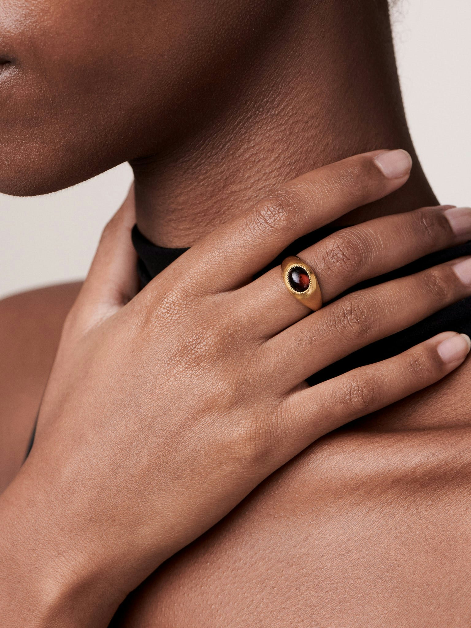 Garnet roz ring photo 2