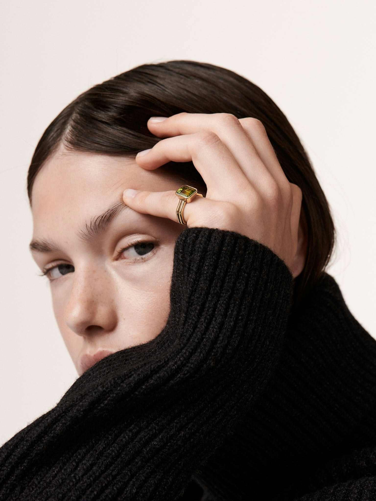 The simone peridot ring photo 2