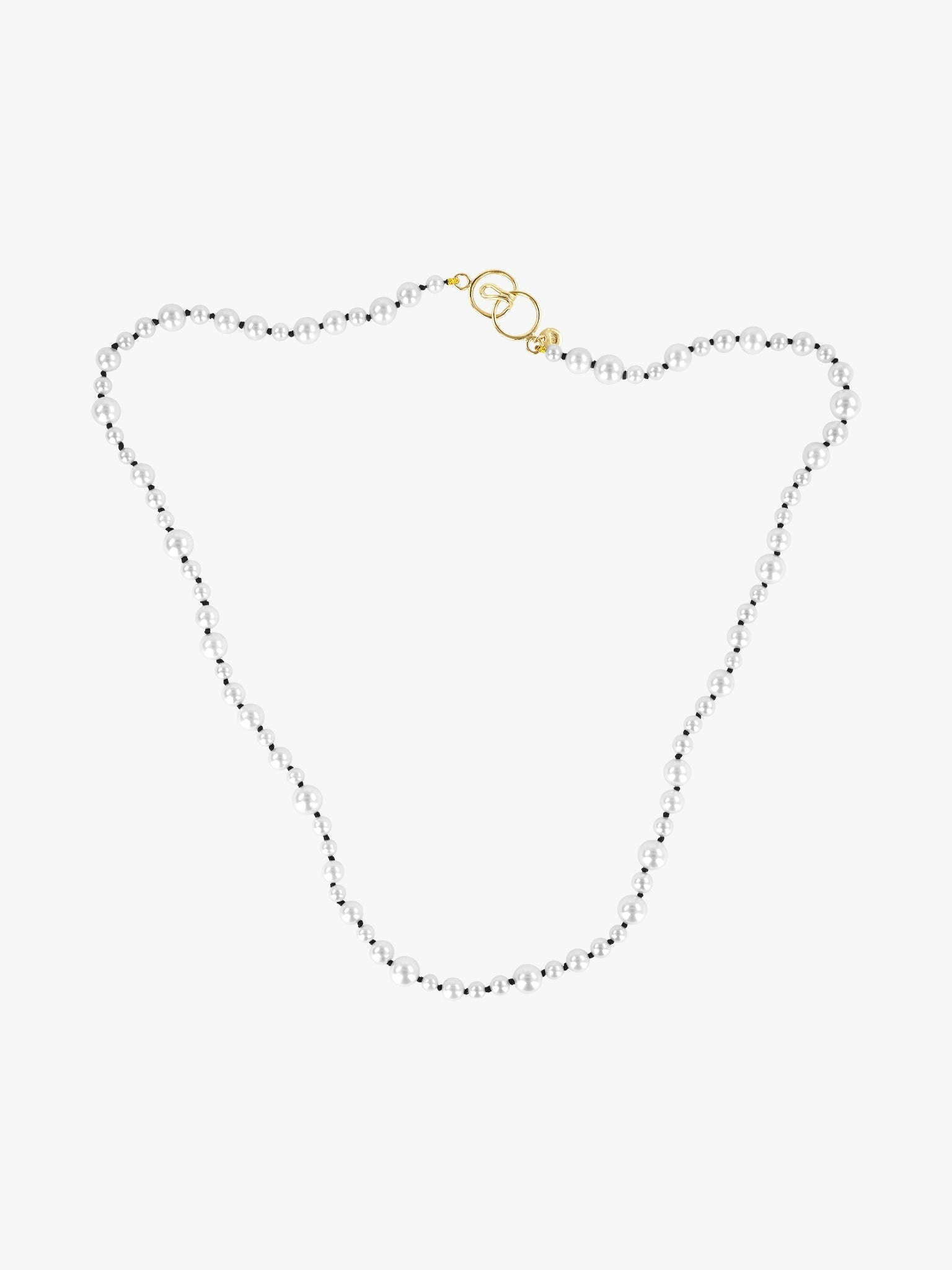 Metropolitan pearl necklace video